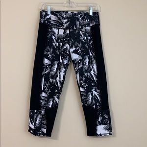 Fabletics cropped leggings palm tree design